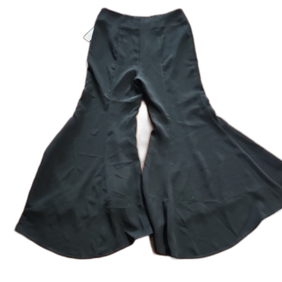NWT Anthropologie Zinnia Trouser Asymmetrical Tulip Flare Trouser, Black, Size 4 - Picture 4 of 10